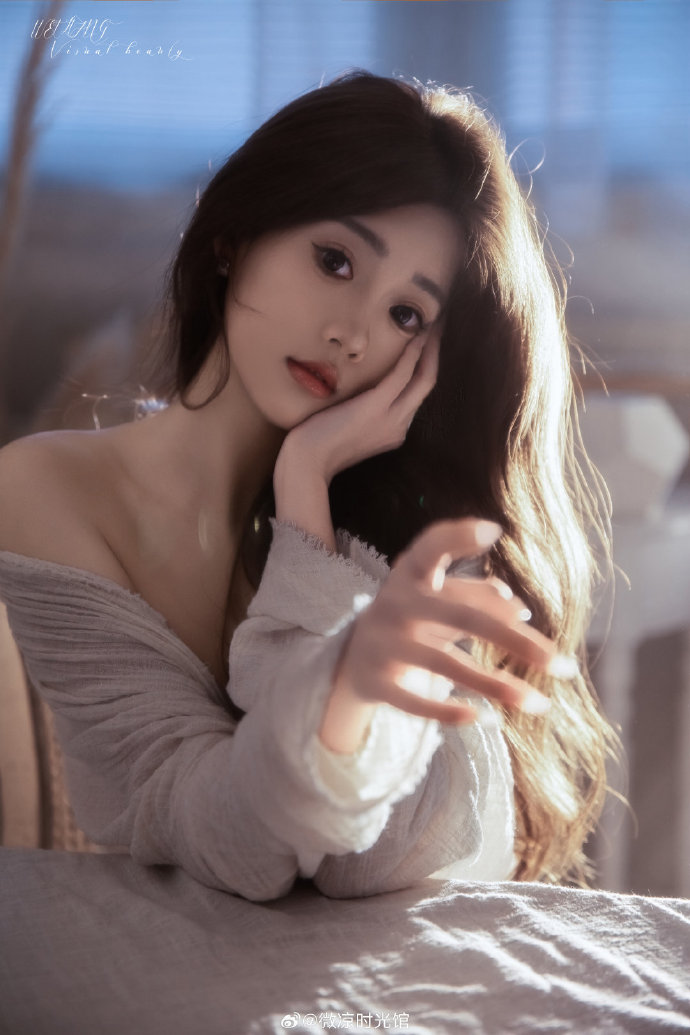 黄晓明和田曦薇旧事重提，娱乐圈的错过远比片酬珍贵！